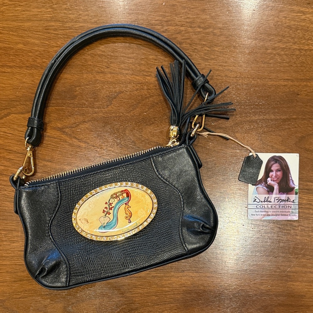NWT Debbie brooks Leather black shoulder purse heel design